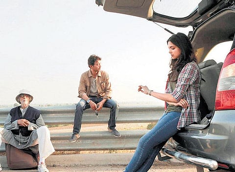 பாலிவுட் வாசம்: அந்த ஒரு பார்வை..﻿