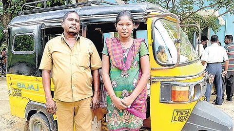 ஊட்டச்சத்து பாடத்தில் ஆட்டோ ஓட்டுநர் மகள் மாநில அளவில் முதலிடம்