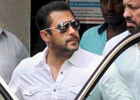 சல்மான் கானின் தண்டனையை நிறுத்திவைத்தது மும்பை உயர் நீதிமன்றம்