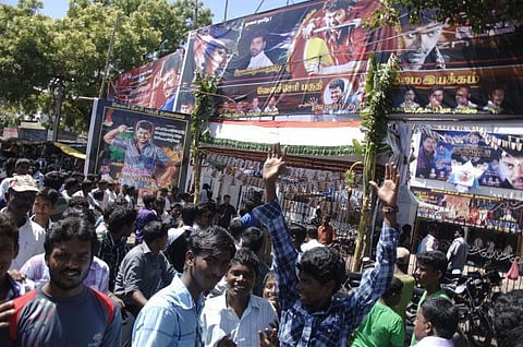 இனி பண்டிகை நாட்களில் மட்டுமே பெரிய முதலீடு திரைப்படங்கள்: தயாரிப்பாளர் சங்கம் அதிரடி