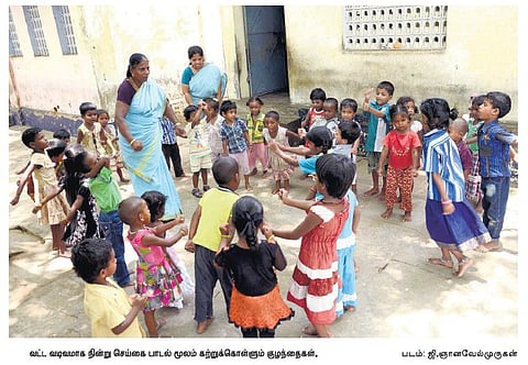 தனியார் நர்சரி பள்ளி மோகத்தால்﻿ மூடப்படும் அபாயத்தில் அங்கன்வாடி மையங்கள்﻿