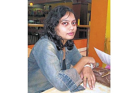 உத்தரப் பிரதேச மாநிலம் அலிகர் முஸ்லிம் பல்கலைக்கழகத்தில் மாணவர் தேர்தலில் போட்டியிட்ட முதல் மாணவி மர்ம சாவு﻿