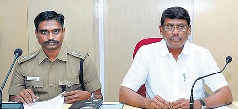 விளம்பரப் பலகை வைக்க புதிய கட்டுப்பாடு﻿: அனைத்துக் கட்சிக் கூட்டத்தில் காஞ்சி மாவட்ட﻿ ஆட்சியர் அறிவிப்பு﻿