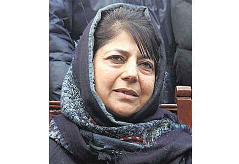 மனிதாபிமான அடிப்படையில் கிலானிக்கு பாஸ்போர்ட் வழங்குமாறு மத்திய அரசிடம் கூறுவோம்﻿: பிடிபி தலைவர் மெஹ்பூபா பேட்டி﻿﻿