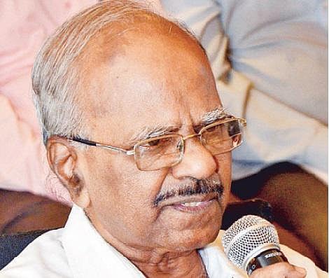 அரசு விளம்பரங்களில் முதல்வர் படத்துக்கு தடை﻿: மாநிலங்களின் உரிமை காப்பதில் தமிழகம் முன்னிலை﻿