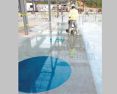 தளப் பளபளப்புக்கு ரெட்ரோ ப்ளேட்﻿