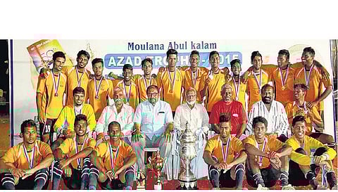 காயல்பட்டினத்தில் நடைபெற்ற அகில இந்திய கால்பந்து போட்டியில் பெங்களூரு அணி சாம்பியன்