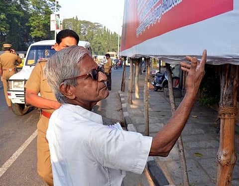 சொத்துக்குவிப்பு வழக்கில் தடம் பதித்தவர்கள்: ஜெ.வுக்கு எதிராக களமிறங்கும் சமூக சேவகர்கள்﻿