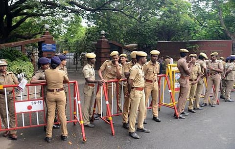 ஐஐடி டீன் மன்னிப்புக் கேட்க வேண்டும்: சென்னை மாணவர் அமைப்பு வலியுறுத்தல்