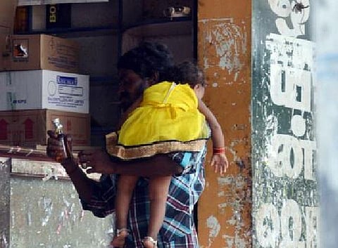 டாஸ்மாக் மதுபானக் கடை பணி நேரம் குறைப்பா?﻿ - ‘வாட்ஸ் ஆப்’ வதந்தியால் பரபரப்பு﻿﻿