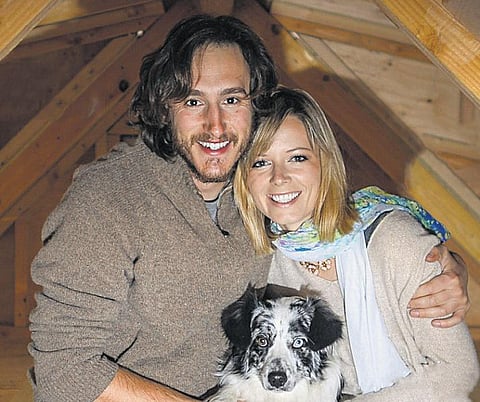 வீடு கட்ட ராஜினாமா செய்தோம்﻿