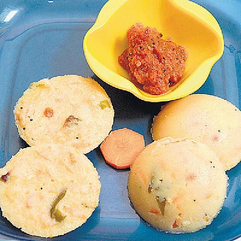 கேரட் ரவா இட்லி﻿