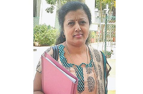 செல்போனில் மர்ம நபர்கள் மிரட்டல்﻿: போலீஸ் கமிஷனரிடம் கவிஞர் தாமரை புகார்﻿