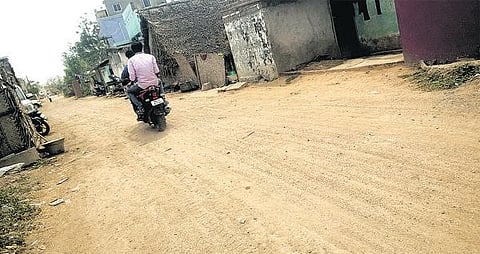 சென்னை அருகே 7 ஆண்டுகளாக சீரமைக்கப்படாத சாலை﻿