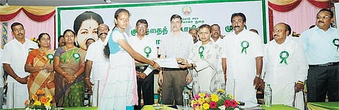 குழந்தை தொழிலாளர் எதிர்ப்பு தினம்﻿ - காஞ்சிபுரத்தில் விழிப்புணர்வு கூட்டம்: திருவள்ளூரில் உறுதிமொழி ஏற்பு﻿