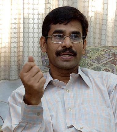 இப்போது படிப்பதும் எழுதுவதும் - வெ. இறையன்பு, எழுத்தாளர்.