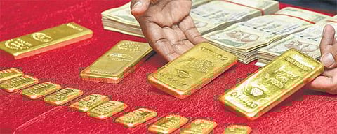 சென்னையில் 10 கிலோ தங்கத்தை கொள்ளையடிக்க முயற்சி﻿: 5 பேர் சிக்கினர், 3 பேருக்கு வலை﻿﻿