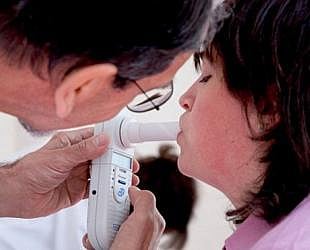 மூச்சை சோதனை செய்து வயிற்றுப் புற்று நோயைக் கண்டறிதல்: புதிய ஆய்வு