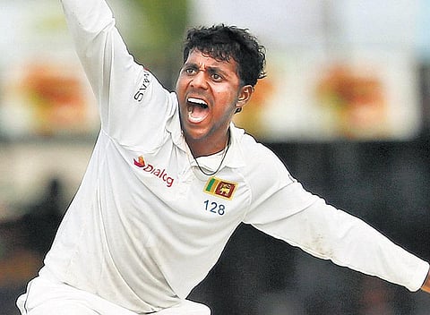 கவுஷல் 5வி/42; பிரசாத் 3வி/43- 138 ரன்களில் சுருண்டது பாகிஸ்தான்