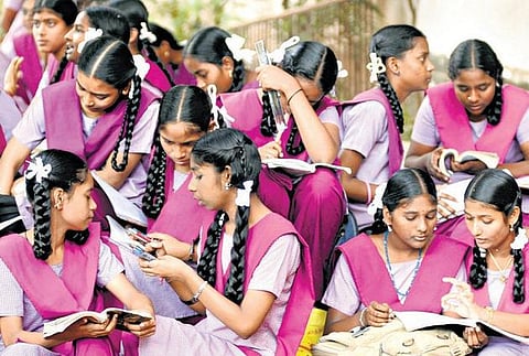 100 சதவீத தேர்ச்சிக்காக﻿ 9-ம் வகுப்பு மாணவர்களை வெளியேற்றியது அம்பலம்﻿: தனியார் பள்ளிகளுக்கு கடும் எச்சரிக்கை: நாளை அறிக்கை தாக்கல்﻿