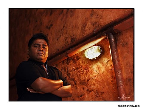 அப்பு குட்டியை ஃபோட்டோ எடுத்து அசத்திய அஜித்