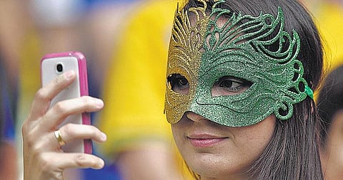 செல்பி மூலம் ஆன்லைன் பணப் பரிவர்த்தனை﻿