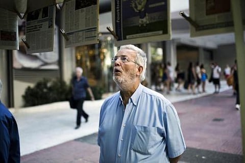 கிரீஸில் பத்திரிகைகளை அச்சடிக்கும் காகிதத்துக்கு தட்டுப்பாடு