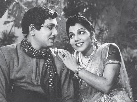 சர்ச்சைக்கு நடுவே அறிமுகமான சாகச நடிகர்: எம்.கே. ராதா