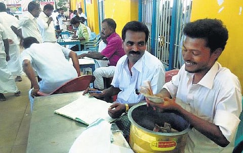 புதுக்கோட்டை மாவட்டத்தில் மொய் விருந்து நடத்த 1,000 பேர் முன்பதிவு﻿: ரூ.100 கோடி வசூல் எதிர்பார்ப்பு﻿