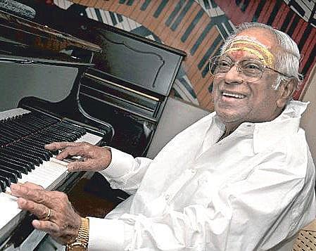 சினிமா எடுத்துப் பார் 17- கண்களைத் துடைத்துக் கொள்ளுங்கள்!