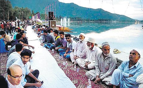 இமாலய இப்தார் விருந்து