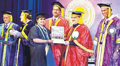 நாடு முழுவதும் 100 அரசு பொது மருத்துவமனைகளை மருத்துவக் கல்லூரிகளாக தரம் உயர்த்த முடிவு﻿: மத்திய சுகாதாரத்துறை அமைச்சர் தகவல்﻿