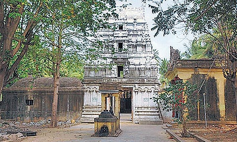 திருதருமபுரத்தில் அருளும் யாழ்முறிநாதர்﻿