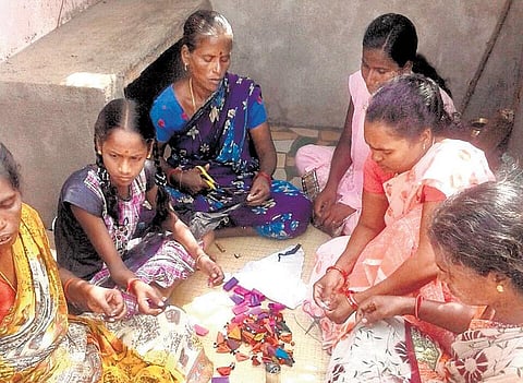 அன்பை அள்ளித் தரும் சுனாமிகா﻿