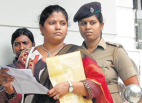 திருமாவளவன் மீது முதல்வர் தனிப் பிரிவில் பெண் புகார்