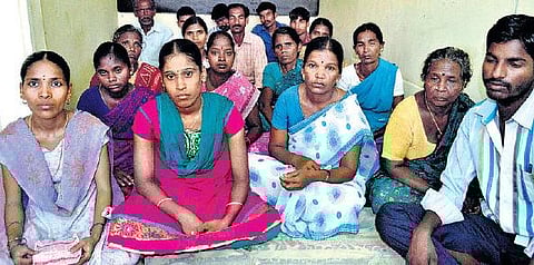 ஆந்திர சிறைகளில் 2 ஆண்டுகளாக﻿ விசாரணையின்றி வாடும் கல்வராயன்மலையைச் சேர்ந்த 343 பழங்குடியின மக்கள்﻿: சிறையிலேயே 2 பேர் உயிரிழந்ததாக உடல்கள் ஒப்படைப்பு﻿