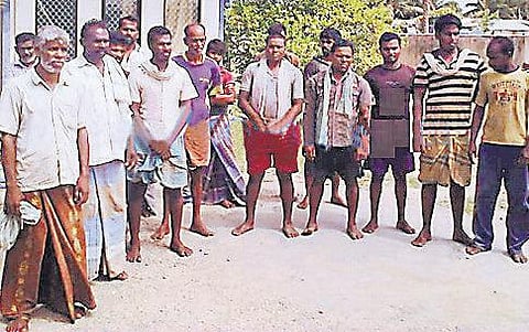 16 தமிழக மீனவர்களை மீட்கக் கோரி பிரதமர் மோடிக்கு ஜெயலலிதா கடிதம்﻿