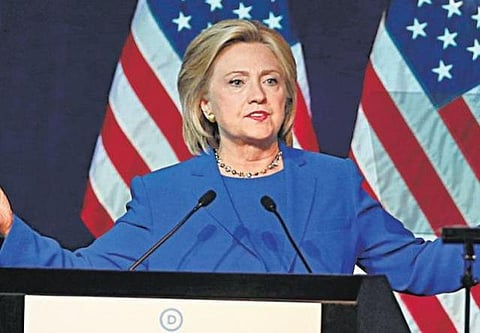 முல்லா ஒமருக்கு தஞ்சமளித்த பாக்.- ஹிலாரிக்கு வந்த இ-மெயிலில் பரபரப்பு தகவல்