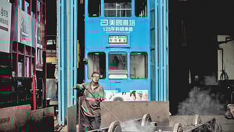 பேசும் படம்: ஹாங்காங் டிராம் பயணம் தொடருமா?