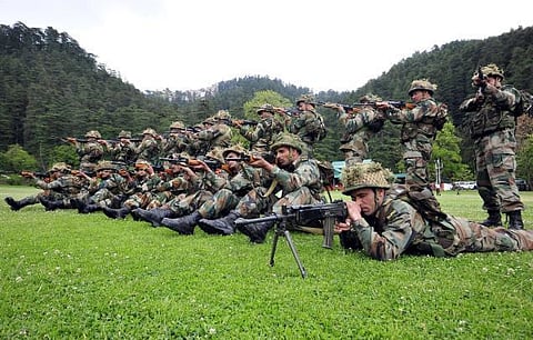 ‘ஆக்கிரமிப்பு காஷ்மீரை மீட்போம்’: பாக். ராணுவ தளபதிக்கு இந்தியா பதிலடி