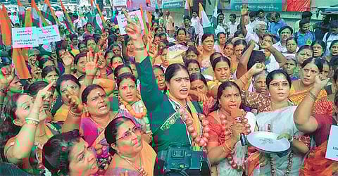 மதுவிலக்கு அமல்படுத்தக் கோரி சென்னையில் மகிளா காங்கிரஸ் ஆர்ப்பாட்டம்﻿