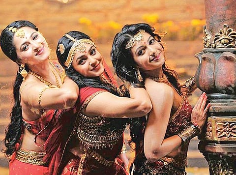 ‘ருத்ரமாதேவி’க்காக காத்திருக்கும் தெலுங்கு திரையுலகம்