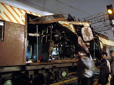 2006 மும்பை ரயில் தொடர் குண்டுவெடிப்பு வழக்கில் 12 பேர் குற்றவாளிகள், ஒருவர் விடுவிப்பு: சிறப்பு நீதிமன்றம் தீர்ப்பு