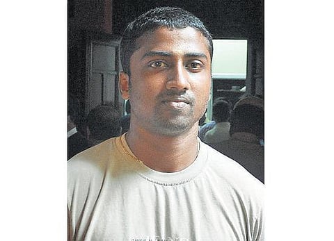 காவல் உதவி ஆய்வாளர் பணிக்கான உடற் தகுதித் தேர்வு: ஒரு மாதத்தில் மார்பளவில் 11 செ.மீ. வித்தியாசம் வருமா? - அரசு பதில் மனு தாக்கல் செய்ய உயர் நீதிமன்றம் உத்தரவு