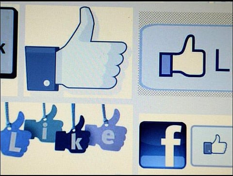 ஃபேஸ்புக்கில் பொத்தானை அழுத்தச் சொல்லி ஏமாற்றும் வேலை