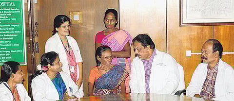 ஸ்டான்லியில் அறுவை சிகிச்சை மூலம்﻿ பெண் வயிற்றில் இருந்த 8.75 கிலோ கட்டி அகற்றம்﻿