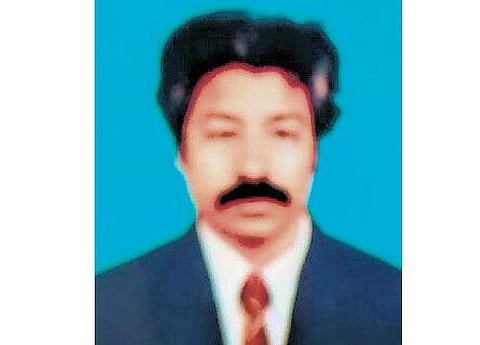 ‘ஒரு விரல்’ கிருஷ்ணாராவ் மகன் மர்ம சாவு﻿: பூட்டிய வீட்டில் இருந்து சடலமாக மீட்பு