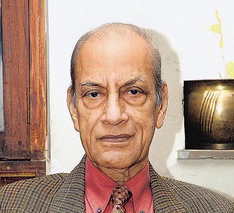 நீர்க் கொள்கைக்கு உருவம் கொடுத்தவர்﻿