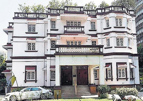 காஸ்ட்லியான வீடு﻿