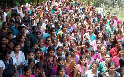 கல்விக் கடன் வட்டிக்கு 100 சதவீத மானியம்: வருமானச் சான்றிதழை சமர்ப்பிக்க அக்டோபர் 6 வரை அவகாசம்